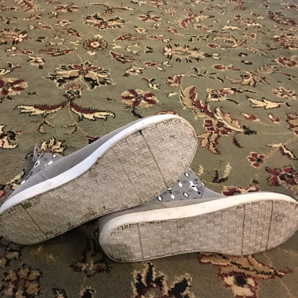 Boots - Picture 2 of 3